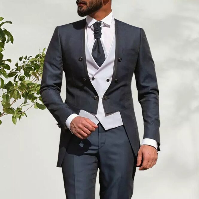 Tuxedo # 371 - The Gentlemens Closet