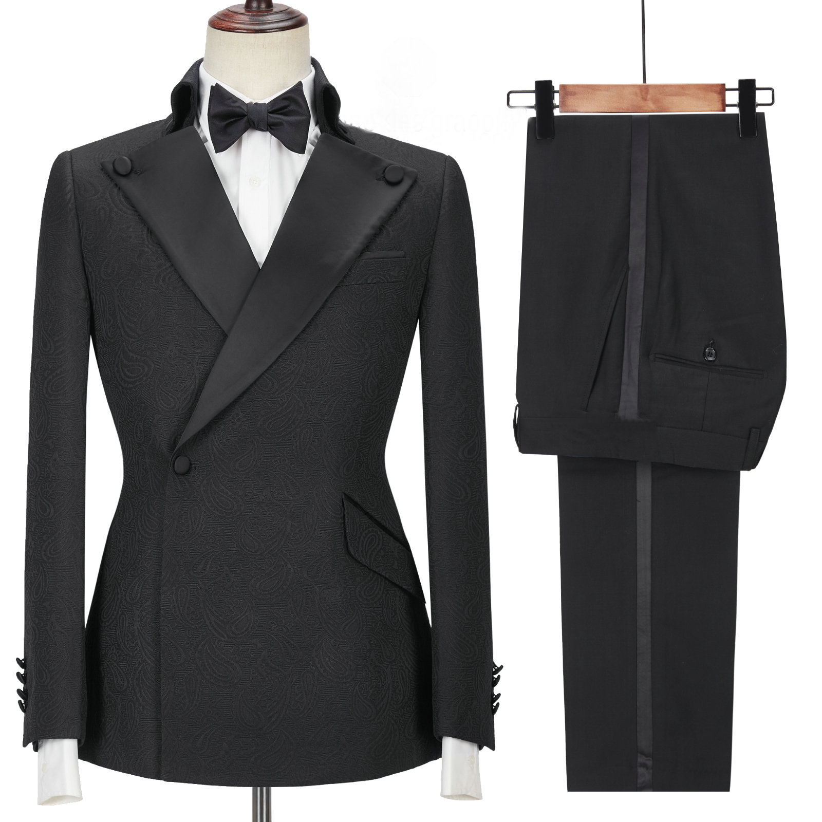Tuxedo # 476 - The Gentlemens Closet